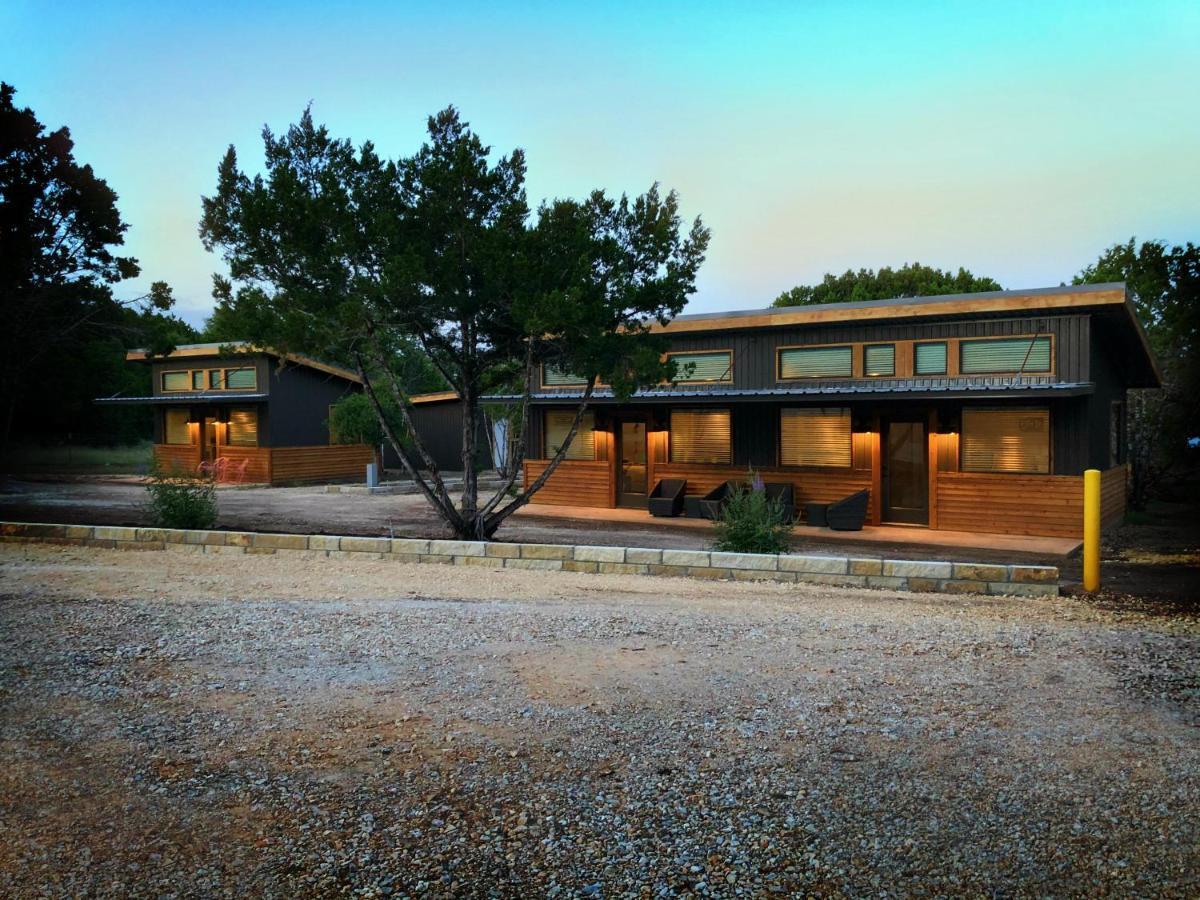Green Acres Cottages - Wimberley Suite Экстерьер фото